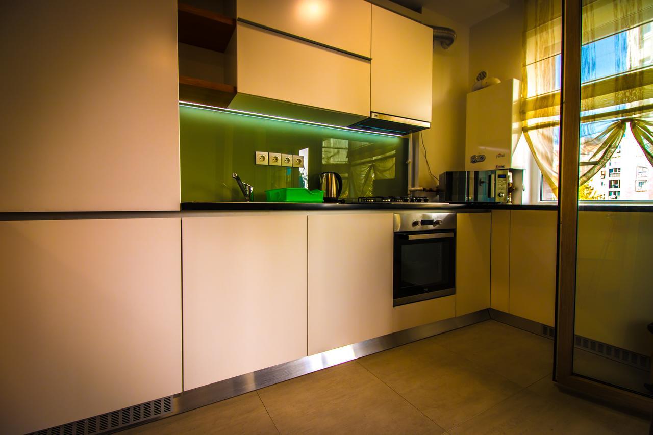 Top Trio Residence Bucharest Exterior photo